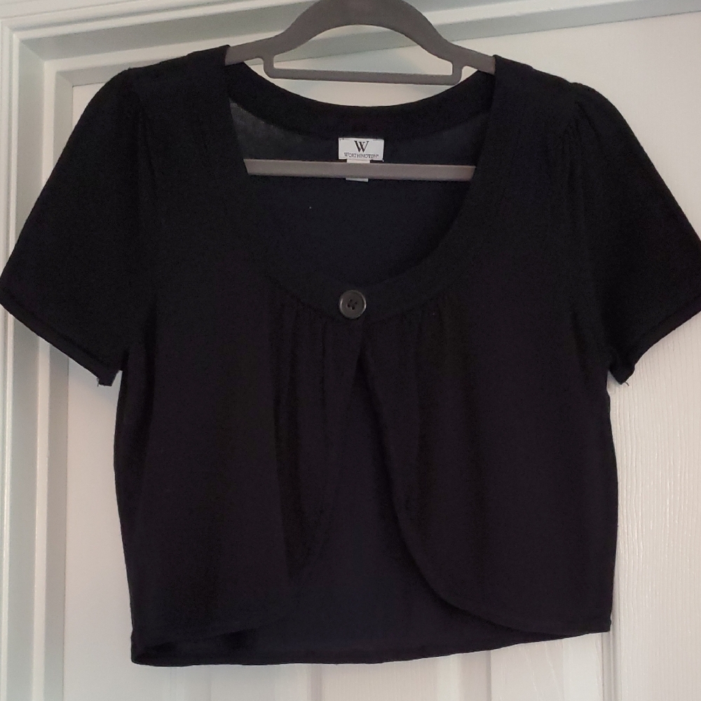 Worthington Black Short Sleeve Cardigan. Medium